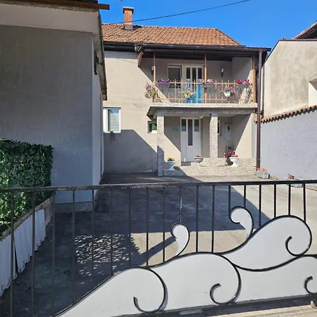 Apartman Edis I Elma Apartment Visoko